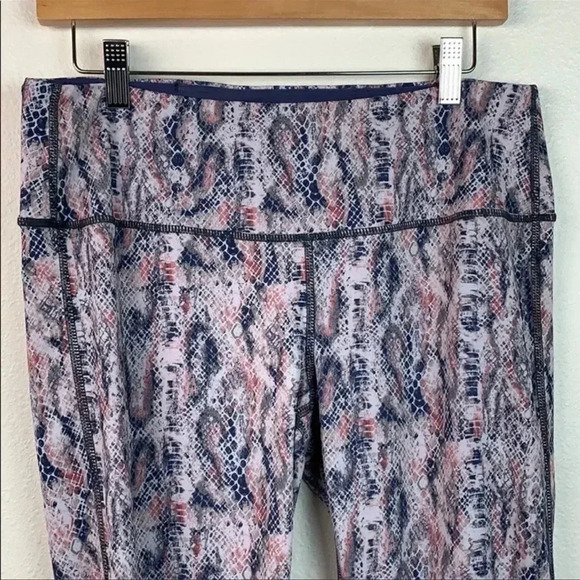 Peach reversible leggings size XL - Picture 5 of 9